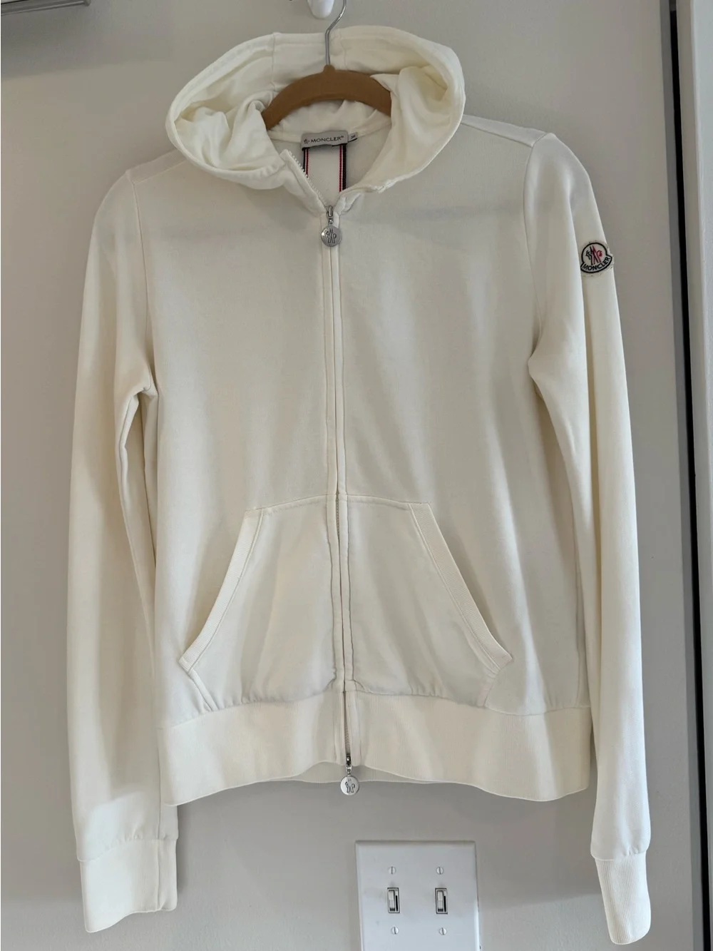 Moncler - Cream Zip-Up Hoodie with Logo Patch - Size M - Picture 1 of 10